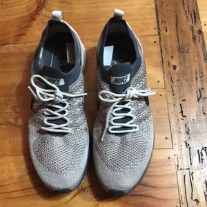 Nike Flyknit Women’s Racers Size 9.5